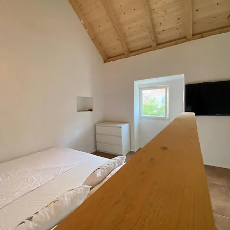 Rustica Bougainvillea Villa Maslinica