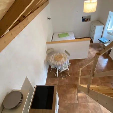 Rustica Bougainvillea Villa Maslinica